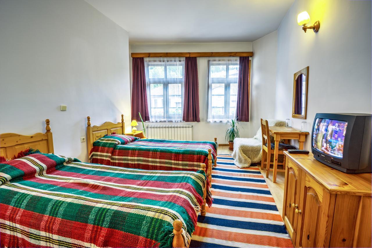 Hotel Kalina Широка-Лыка Экстерьер фото